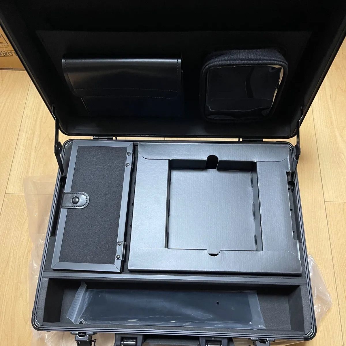 ロケット団アタッシュケースのみ - メルカリ