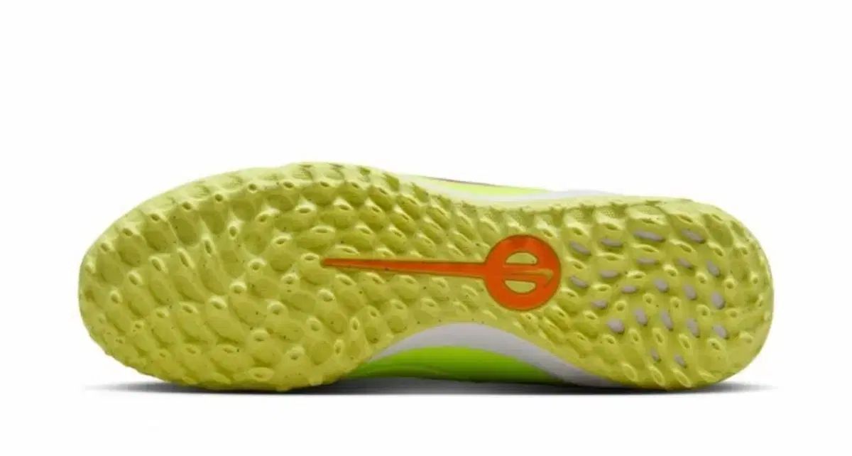 ナイキ ティエンポ レジェンド 10 アカデミー サッカーシューズ 270