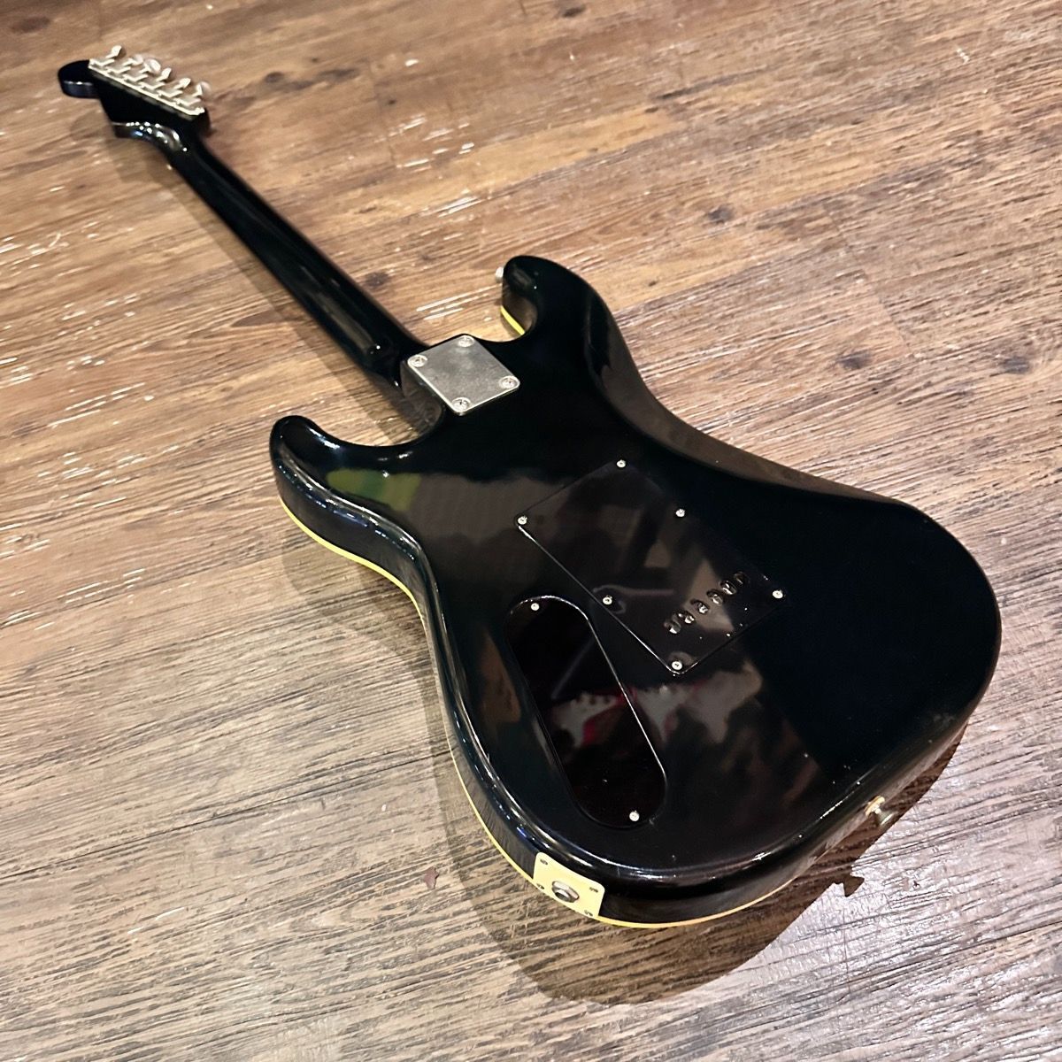 Fresher FRS SS-38 1980年代 Stratocaster Type Electric Guitar