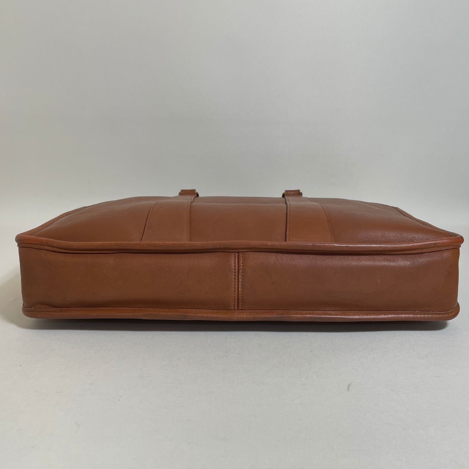 2512-246｜コーチ オールド ビジネスバッグ レザー ブラウン - メルカリ