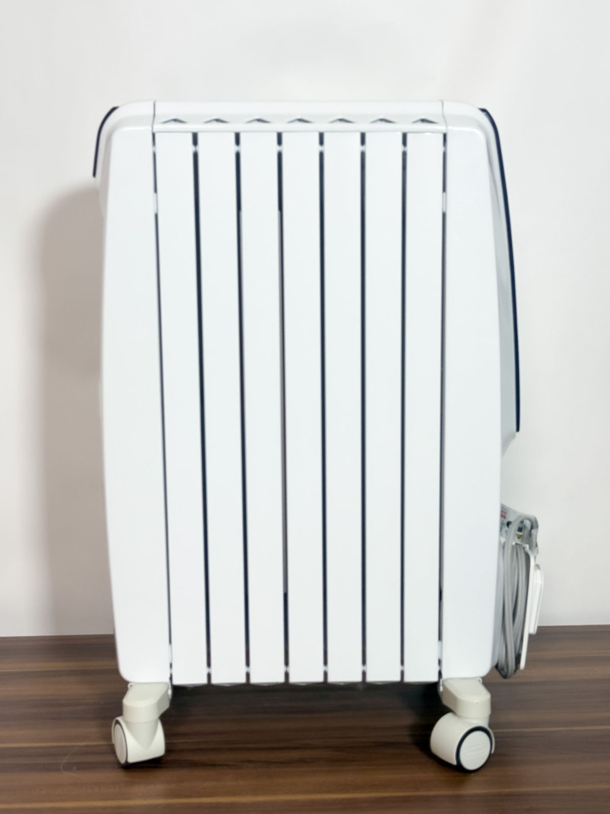 【中古美品】De'Longhi デロンギ オイルヒーター QSD0712-MB デロンギ オイルヒーター QSD0712-MB 動作確認済み 美品中古 - メルカリ