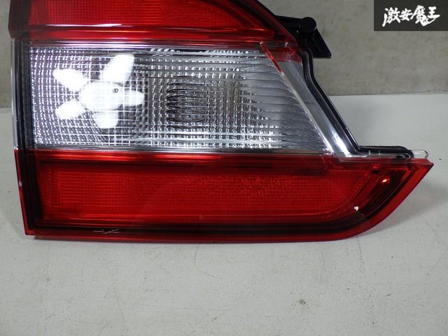レンズ綺麗！！】スバル純正 VM4 VMG レヴォーグ 前期 テールライト