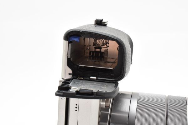 ☆ショット数5495枚☆ SONY ソニー α6000 ボディ18-55レンズセット