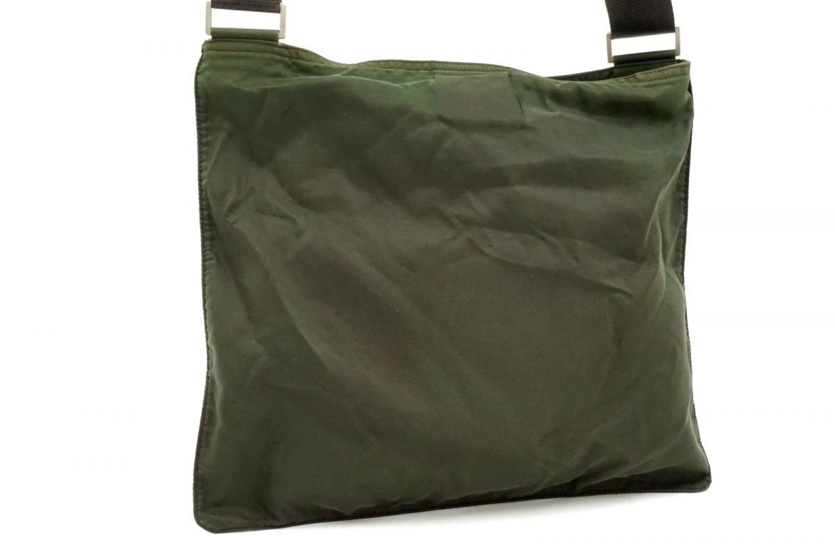 プラダ ショルダーバッグ サコッシュ Unisex 三角ロゴプレート 軽量