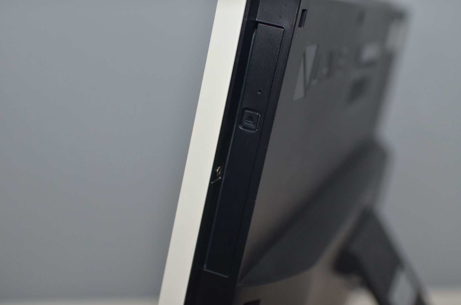 中古良品一体型パソコン NEC DA350/H Windows11+office Celeron-3865U