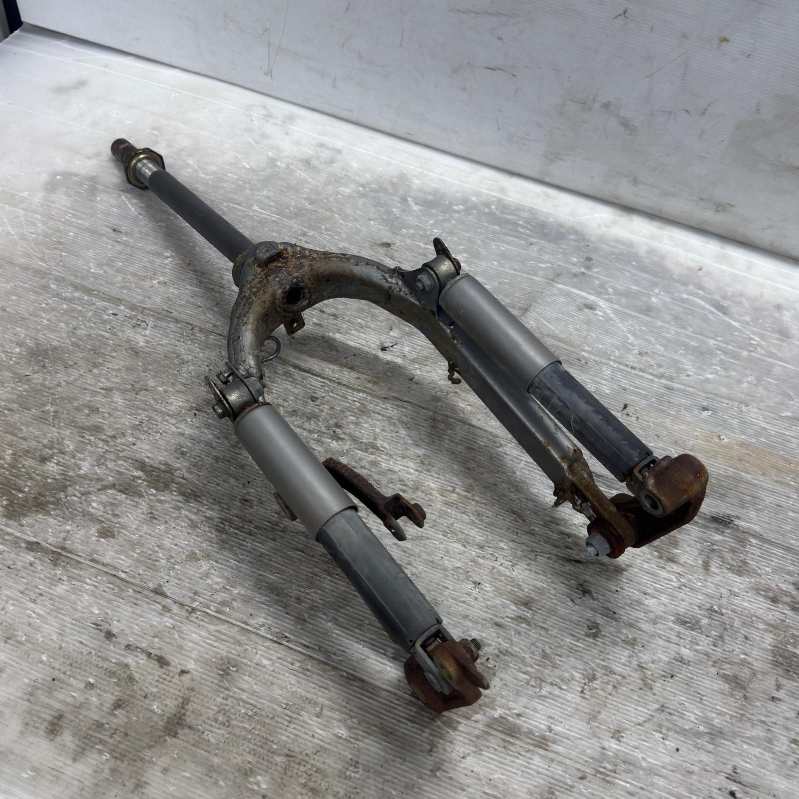 リード90 フロントフォーク HONDA リード90 フロントフォーク ホンダ - メルカリ