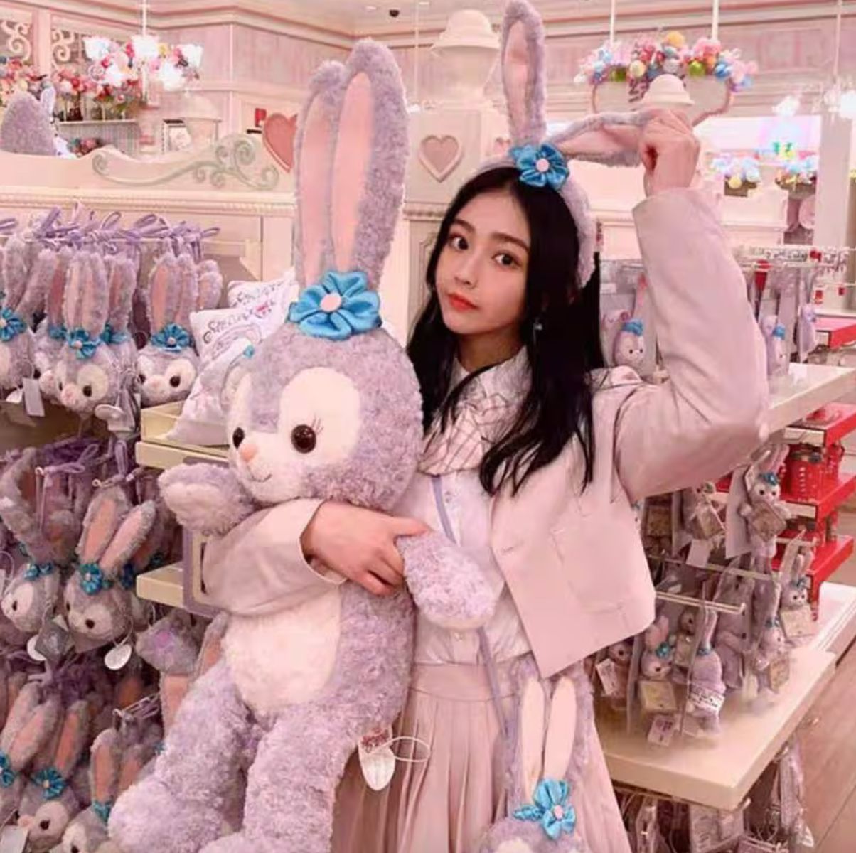 ダッフィーぬいぐるみ　大きめ　ステラルーぬいぐるみ　オマケ付き 新品⭐︎ぬいぐるみ大型ステラルー風90cm巨大ダッフィー - メルカリ