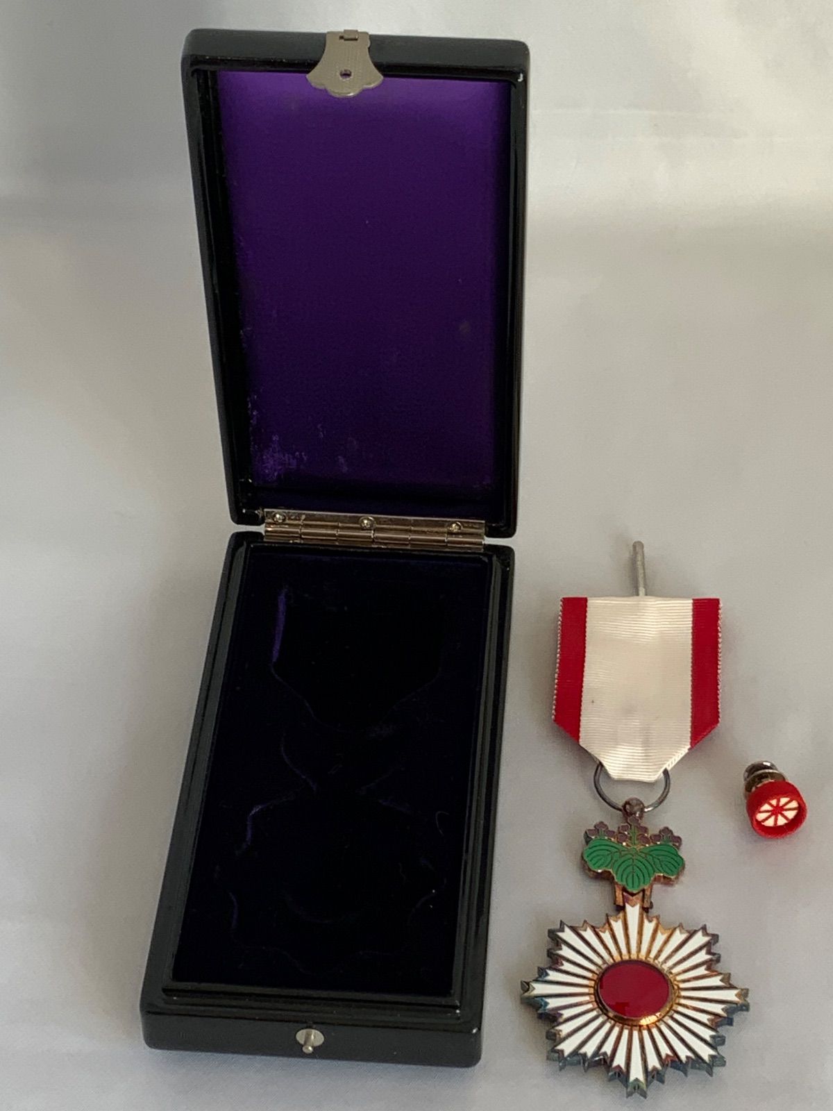 ◇勲五等双光旭日章◇勲章 徽章 記章 共箱付き - メルカリ