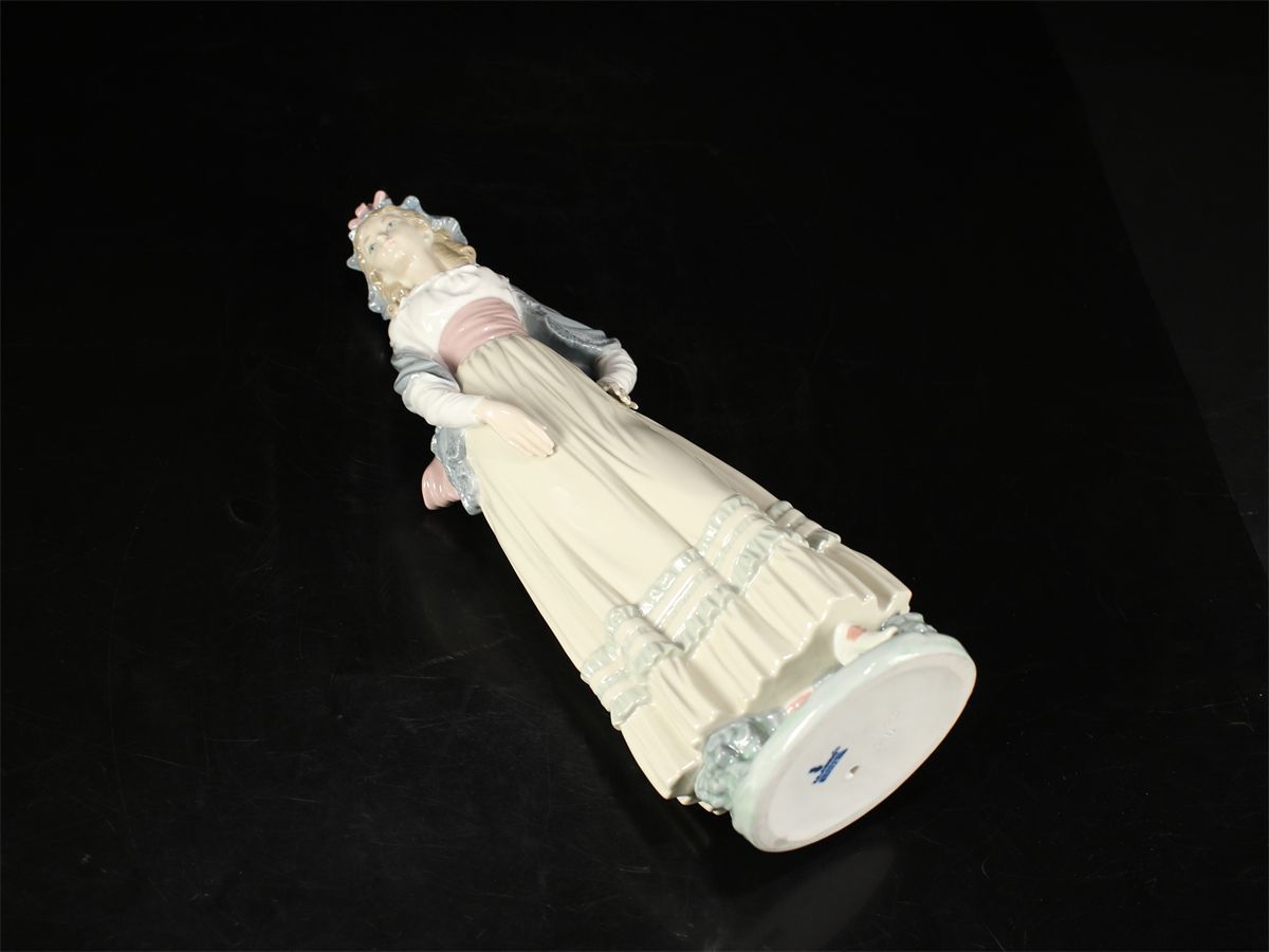 リヤドロ 箱付き ドレス フィギュリン リヤドロ 夏のセレナーデ