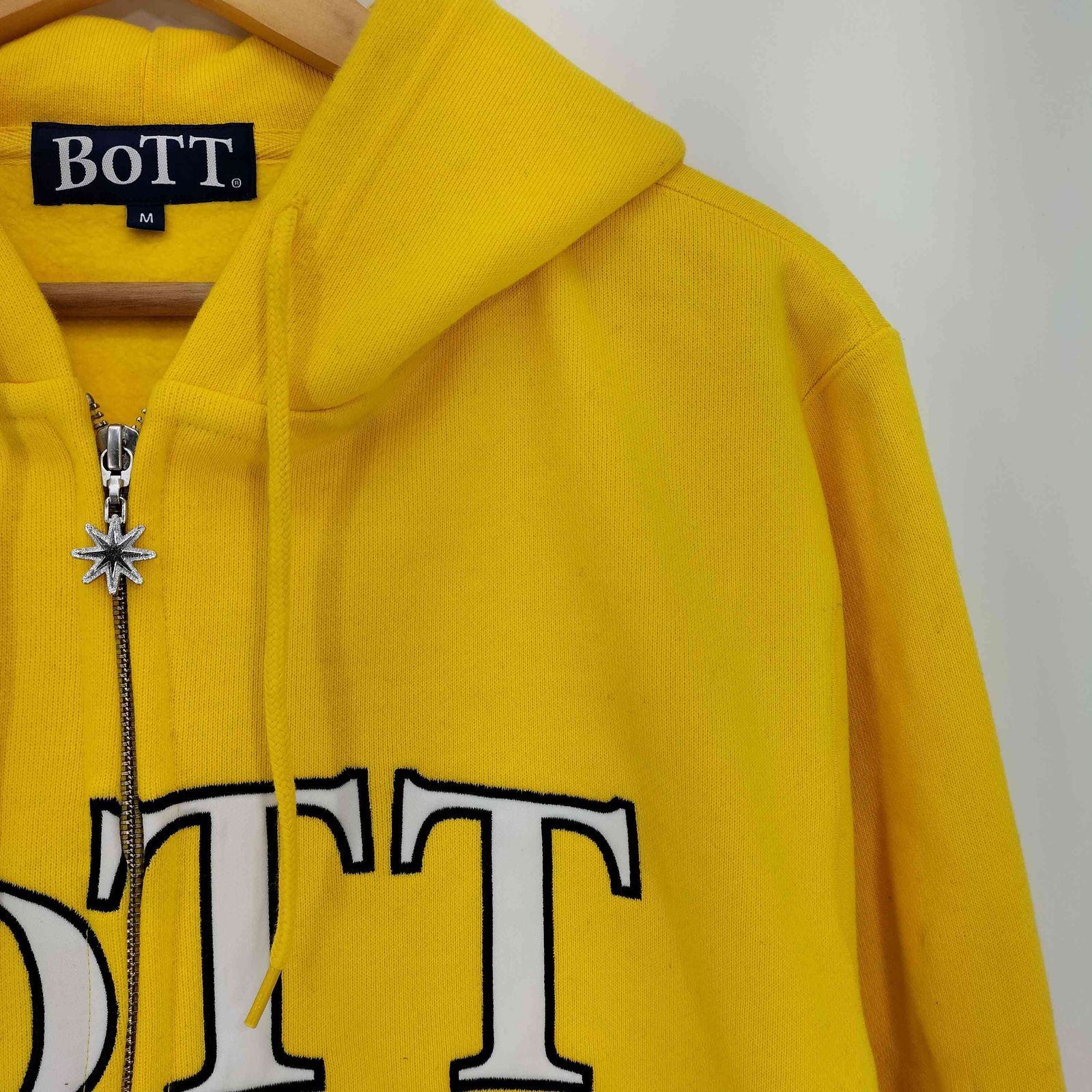トップス Bott OG Logo Zip Hoodie - Yellow BoTT OG Logo Zip Hoodie - Yellow | ヤマダウェブコム