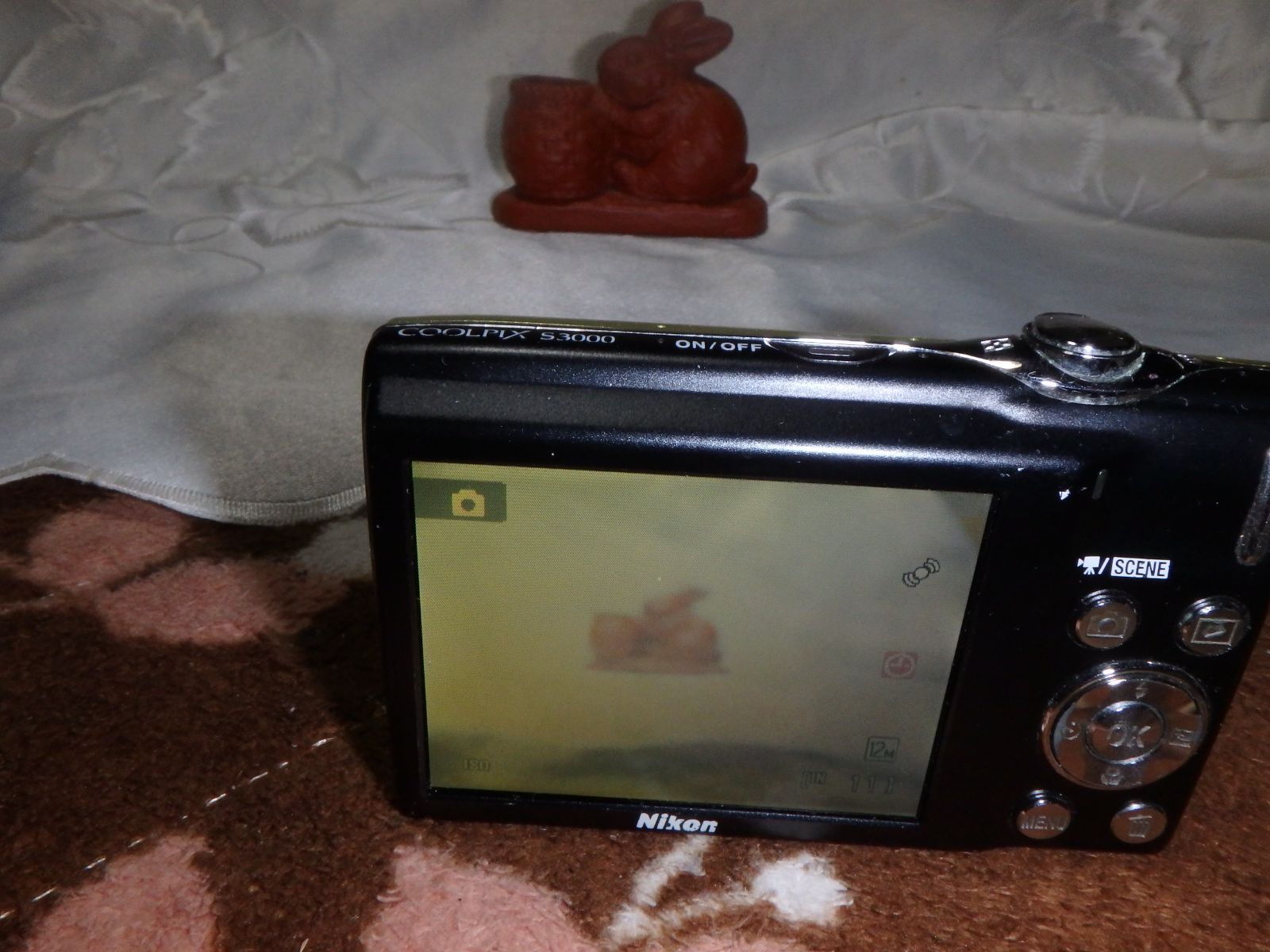 動作品 NIKON S3000 COOLPIX デジタルカメラ 難 - メルカリ