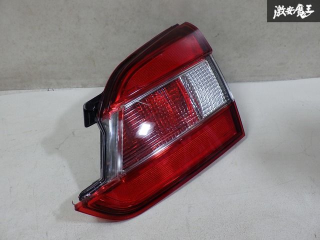 レンズ綺麗！！】スバル純正 VM4 VMG レヴォーグ 前期 テールライト