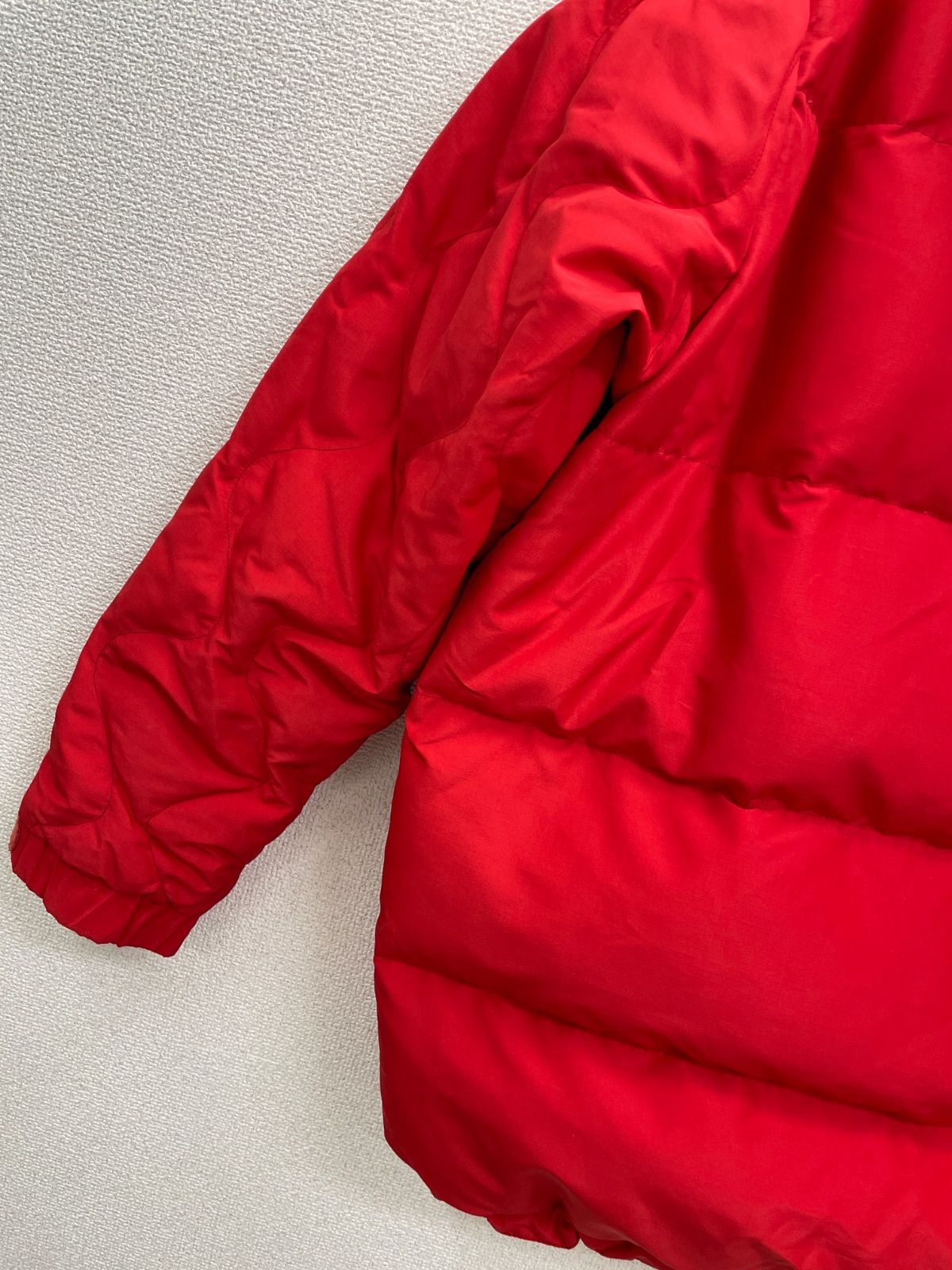 stussy 赤 ダウンジャケット アウター メンズ Mサイズ 希少 かっこいい 