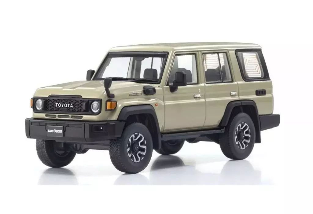 ランドクルーザー70 1/30ミニカー ベージュ 新品】ミニカー 1/43 トヨタ ランドクルーザー 70(ベージュ