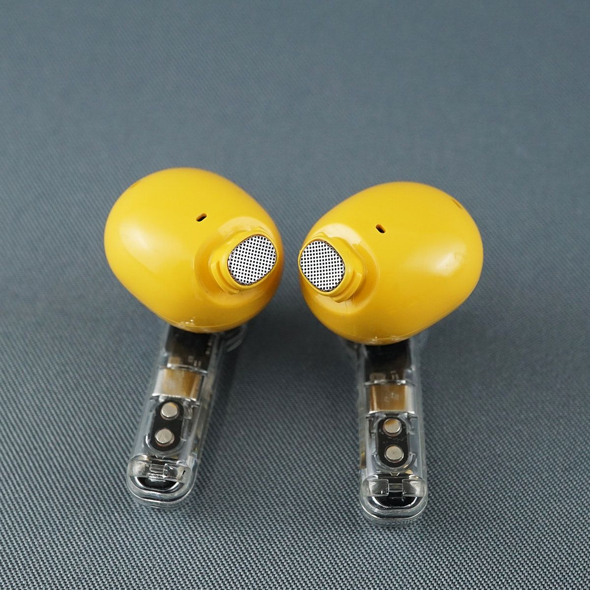 Nothing ear (a) 完全ワイヤレスイヤホン USED美品 ノイズキャンセ