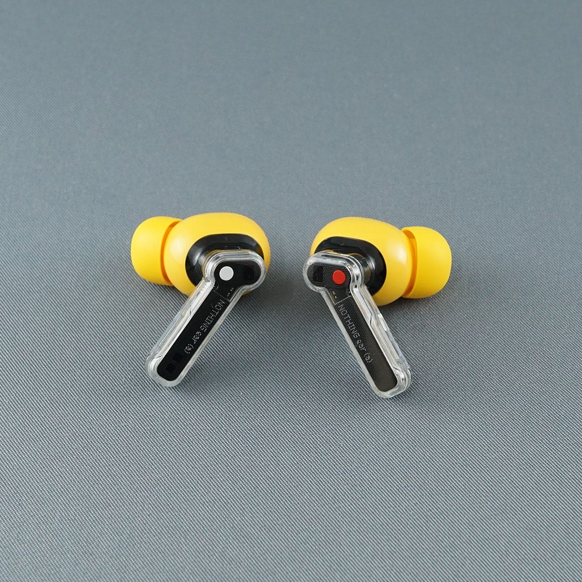 Nothing ear (a) 完全ワイヤレスイヤホン USED美品 ノイズキャンセ