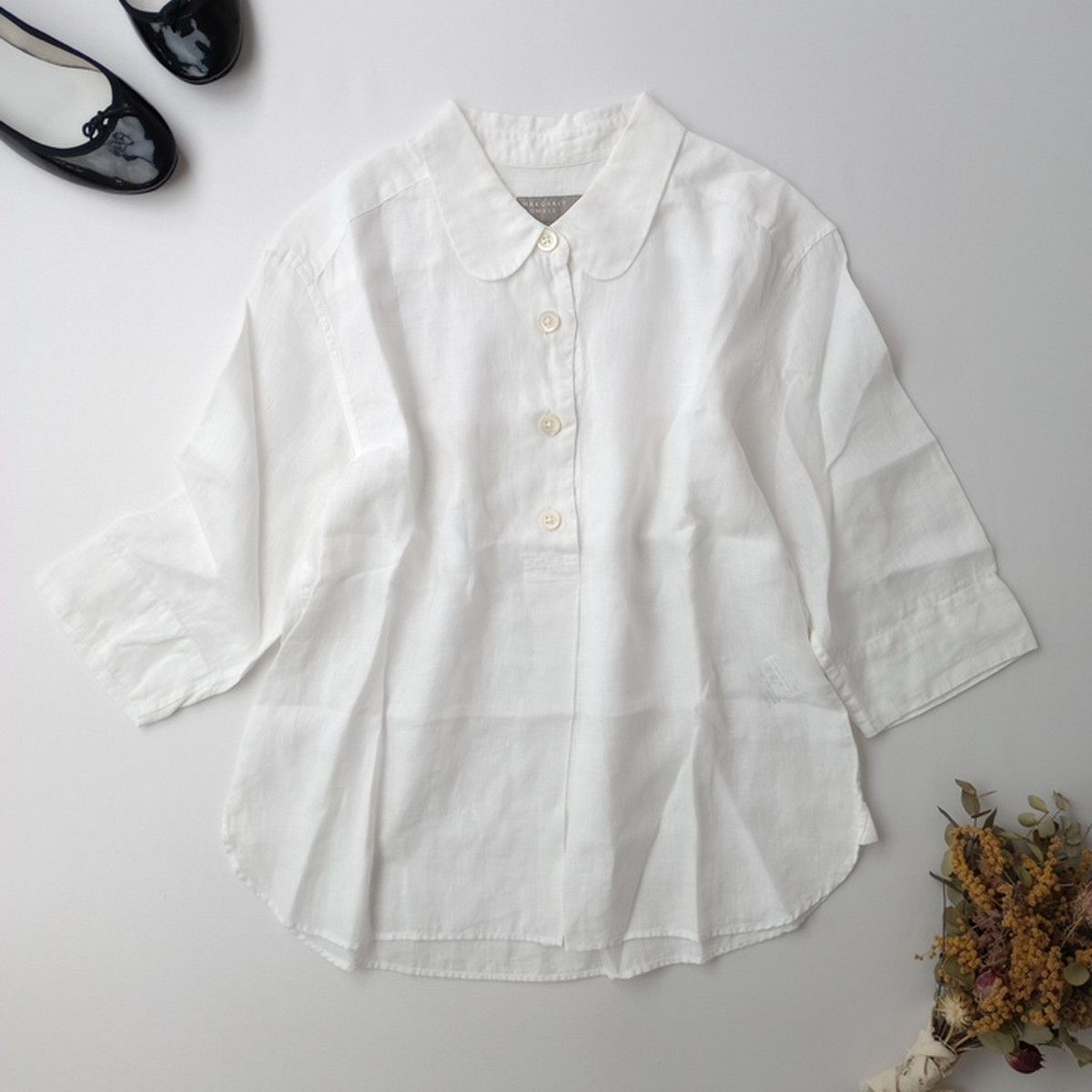 マーガレットハウエル　リネン　ヘチマ襟　ブラウス　Ⅱ ホワイト MARGARET HOWELL（マーガレットハウエル）の「LINEN VOILE（シャツ