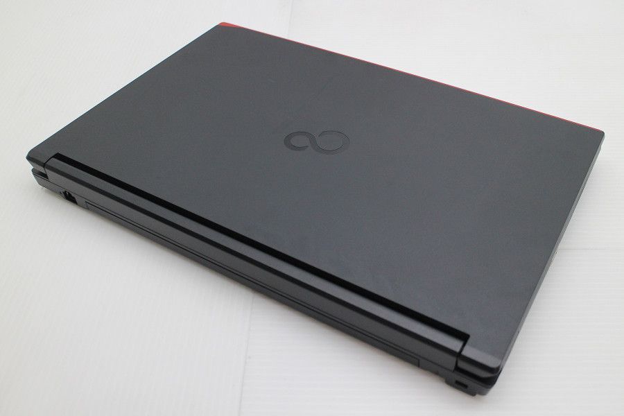 富士通 LIFEBOOK A5511/HX Core i5 1135G7 2.4GHz/8GB/256GB(SSD