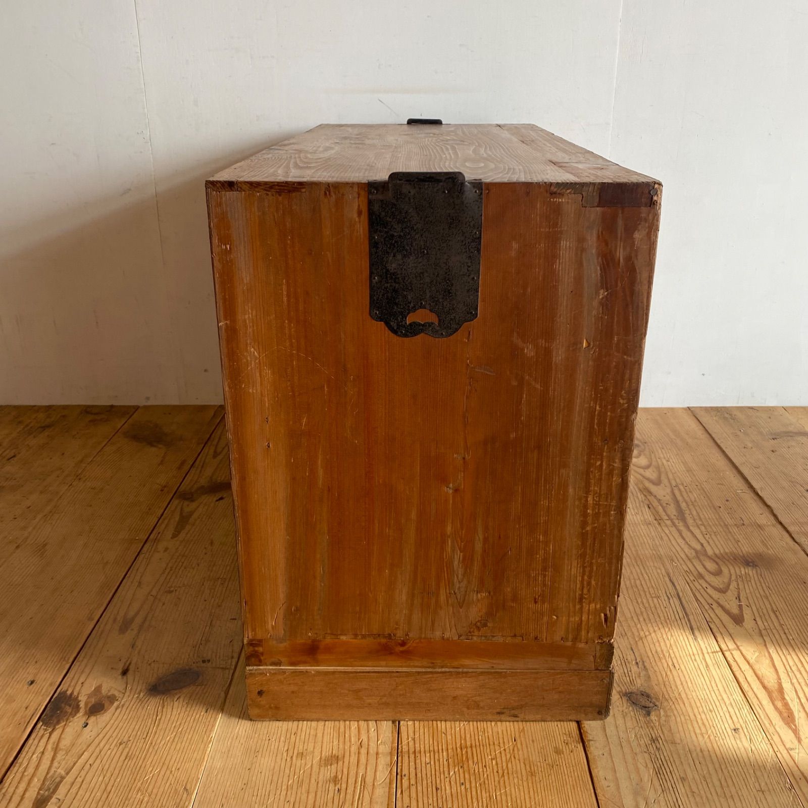 ヴィンテージ 桐箪笥 チェスト 箪笥 ローボード テレビ台 昭和レトロy79 アンティーク チェスト 桐 前桐 箪笥 ローボード ローテーブル テレビ