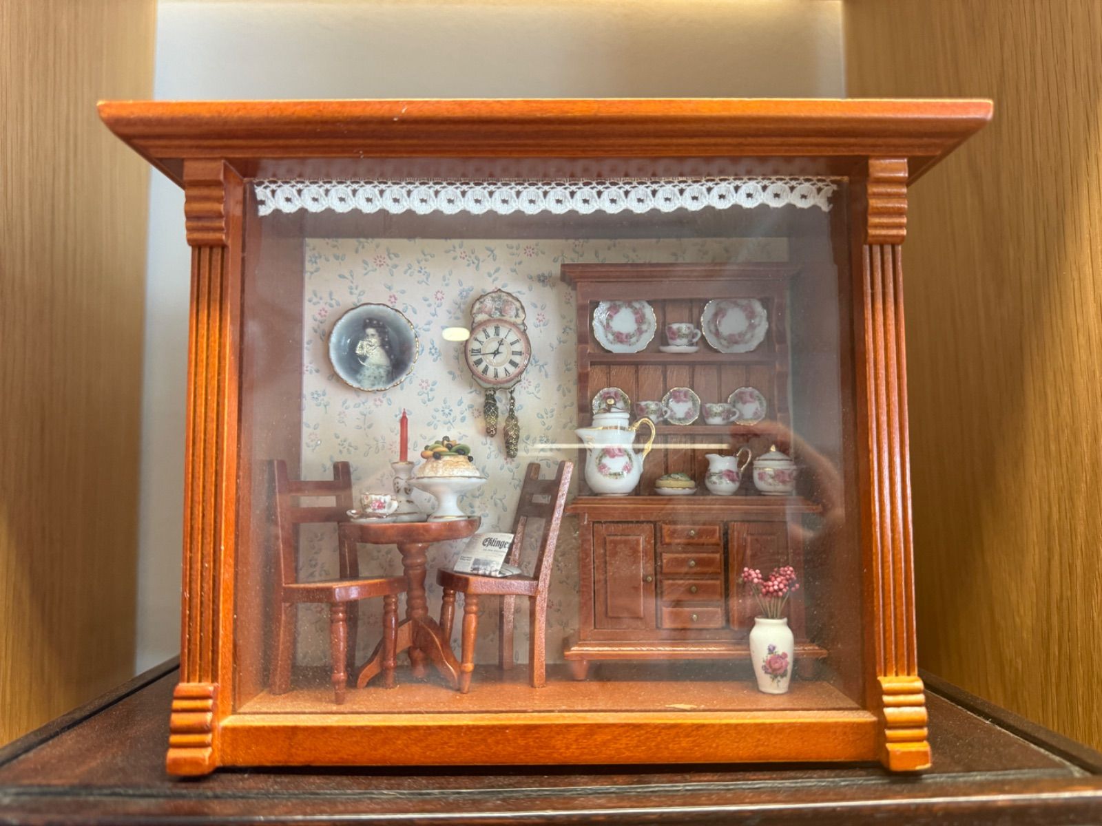 REUTTER ロイター・ポーセリン ミニチュアシャドーボックス