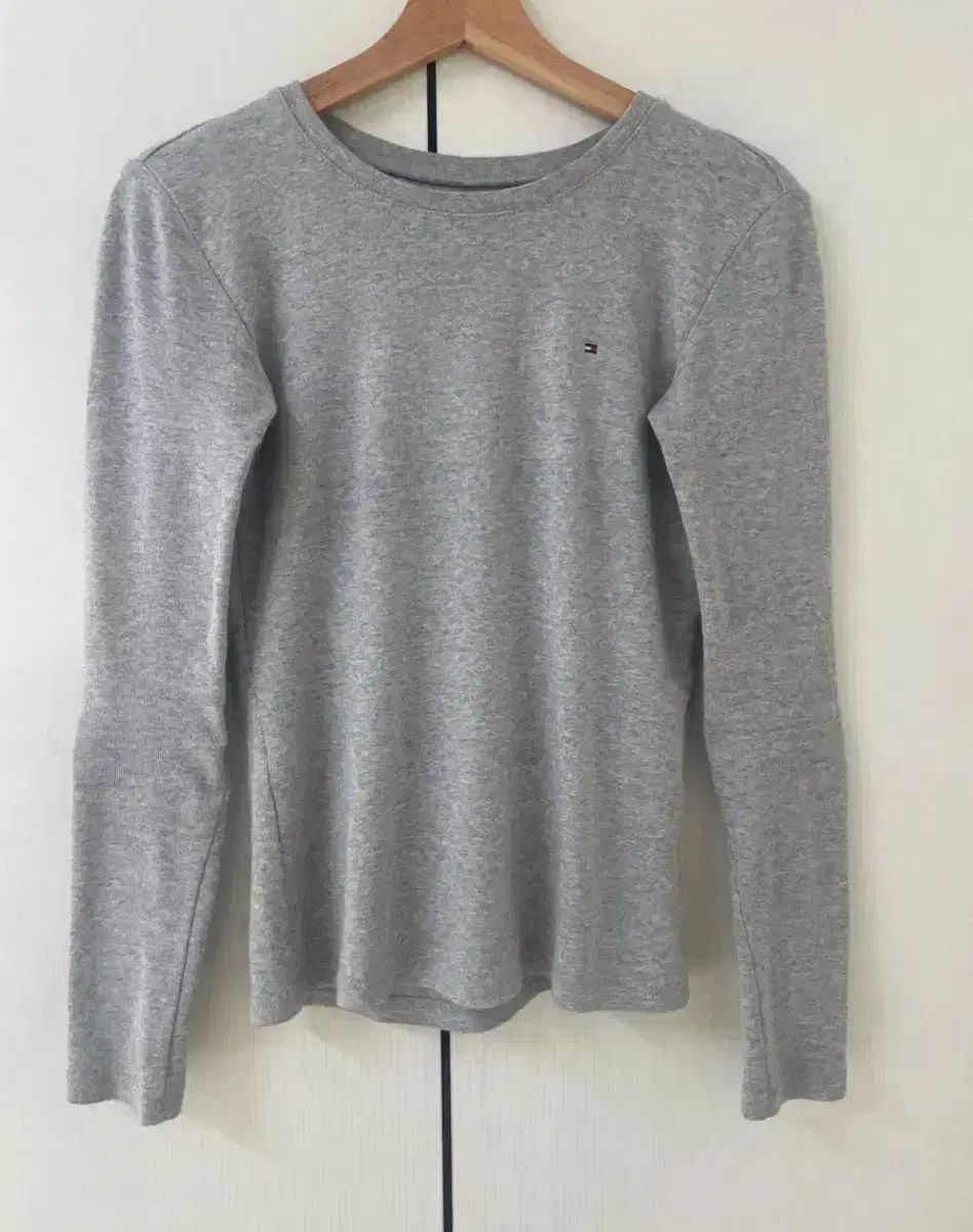 Tommy Hilfiger トミーヒルフィガー 長袖Tシャツ 55 サイズ