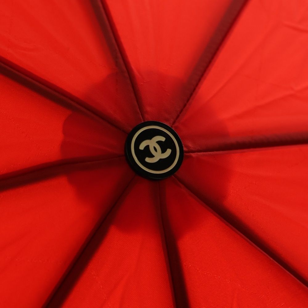 CHANEL (シャネル) ココマーク マトラッセ柄 折りたたみ傘 レッド
