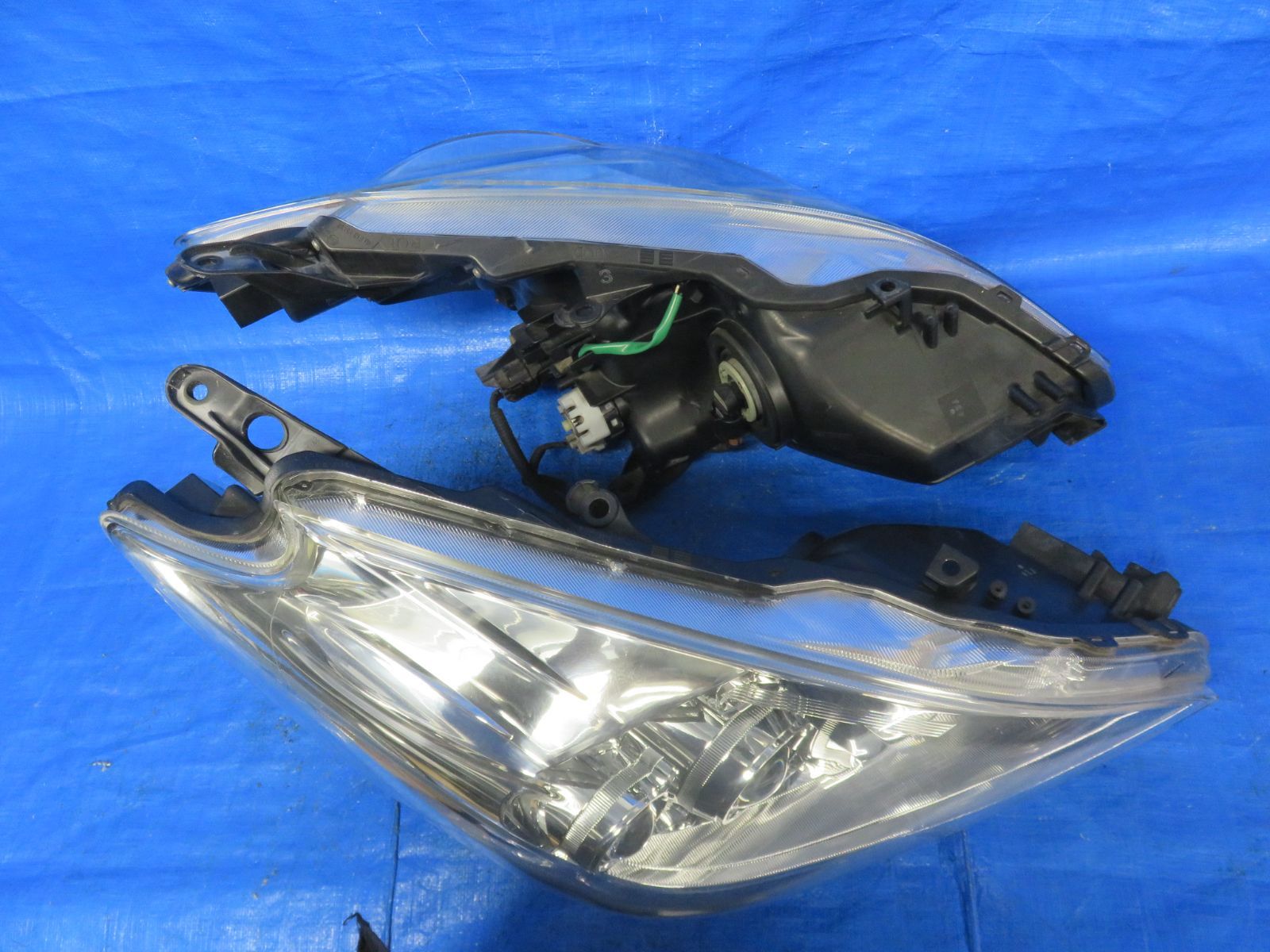 ☆SFC4716/点灯OK トヨタ ZVW40W ZVW41W プリウスα 前期 純正 ヘッド