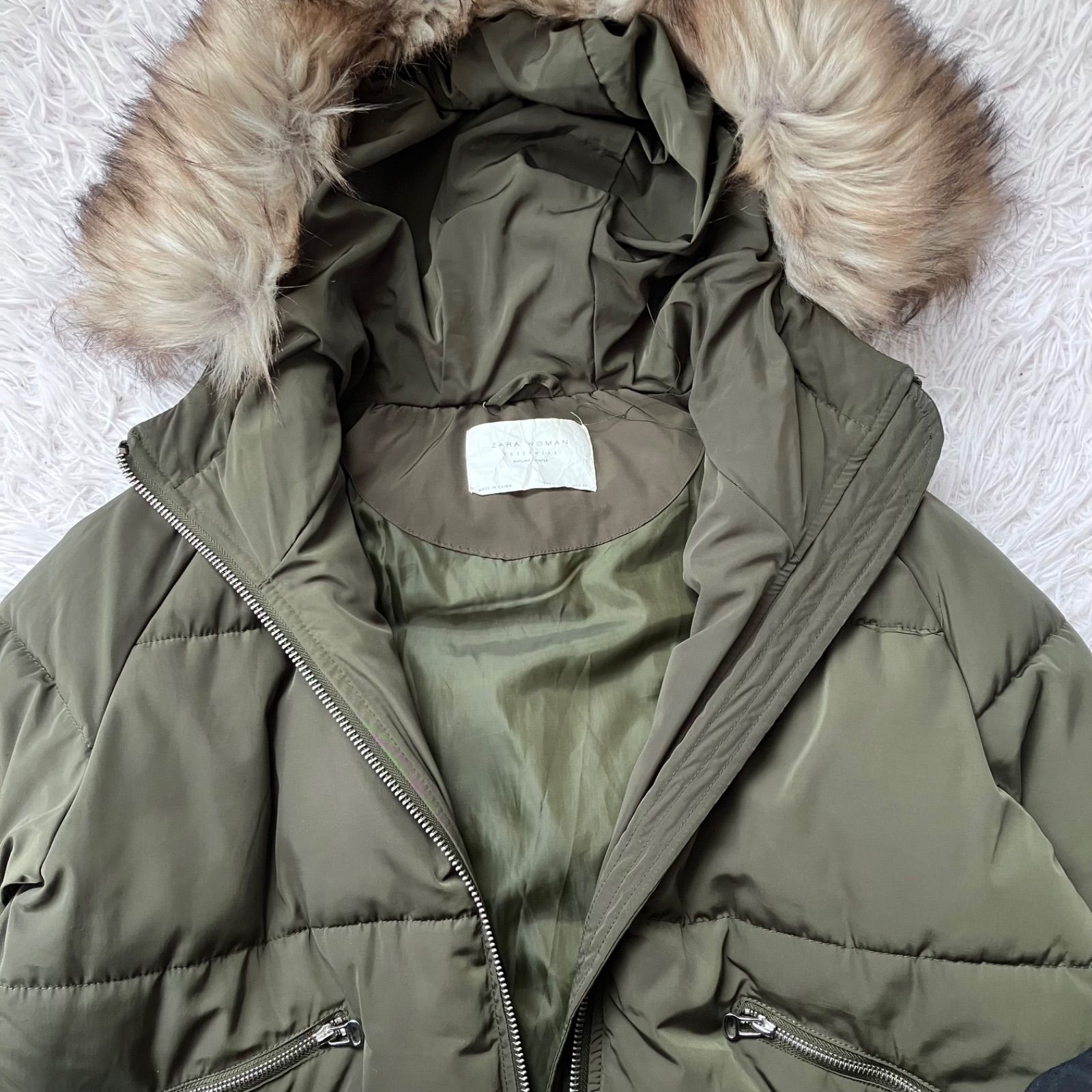 美品 ZARA 中綿ジャケット ダウンコート アウター カーキ ザラ ファー 