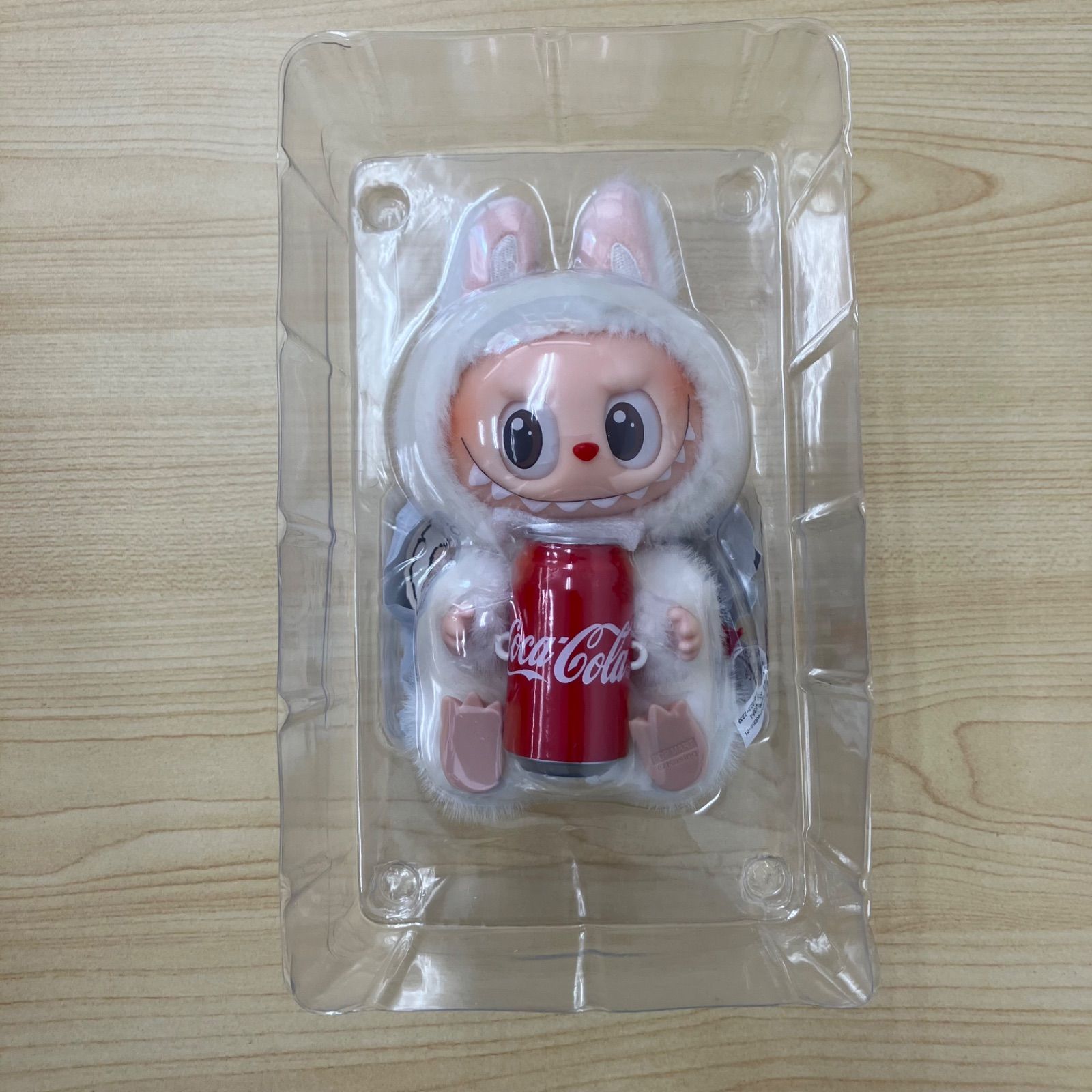 正規品 POPMART コカ・コーラ ラブブ LABUBU コーラ 缶 - メルカリ