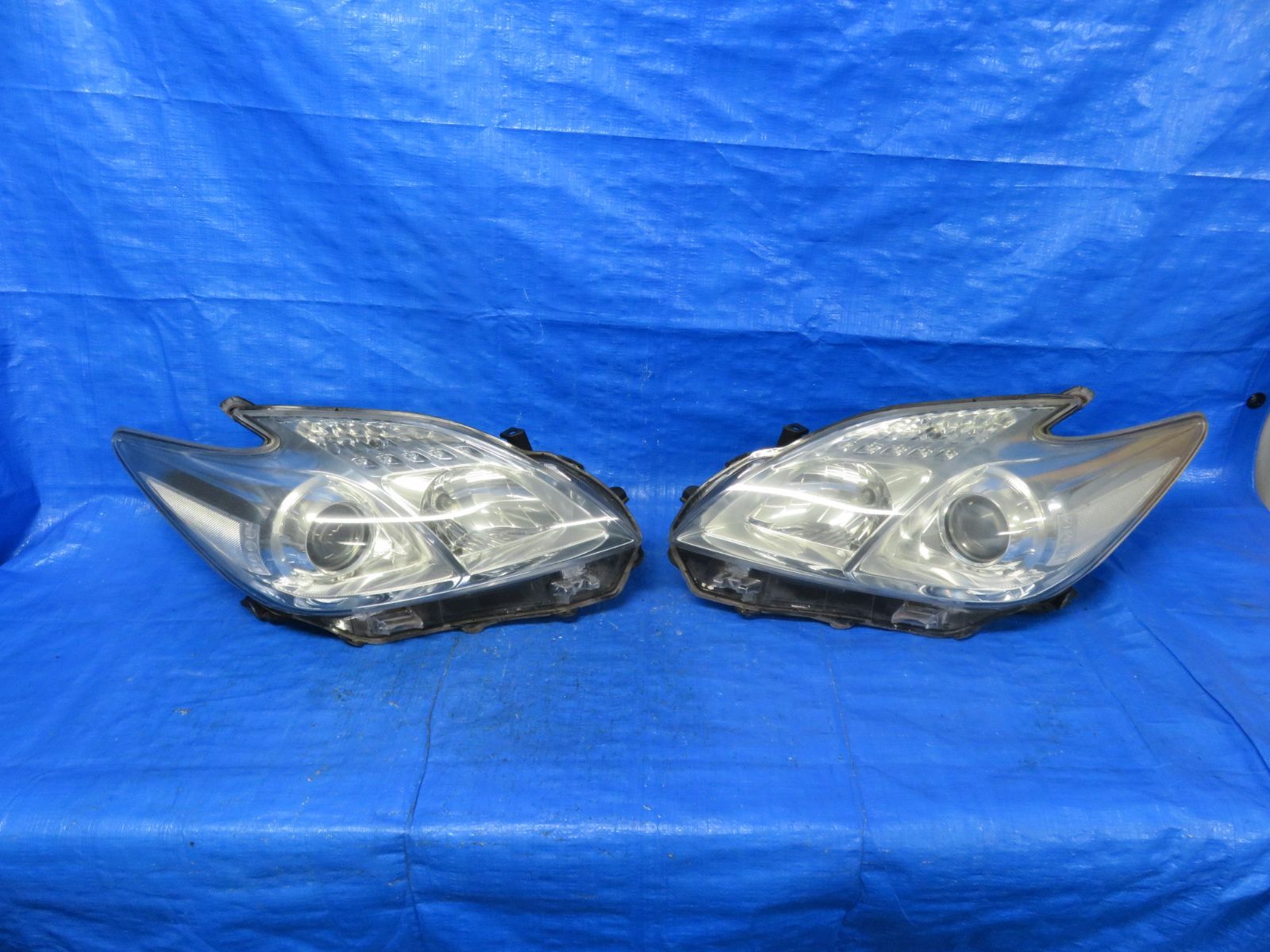 ☆SFC4717&frasl;点灯OK トヨタ プリウス ZVW30 ZVW35 前期 純正 ハロゲン