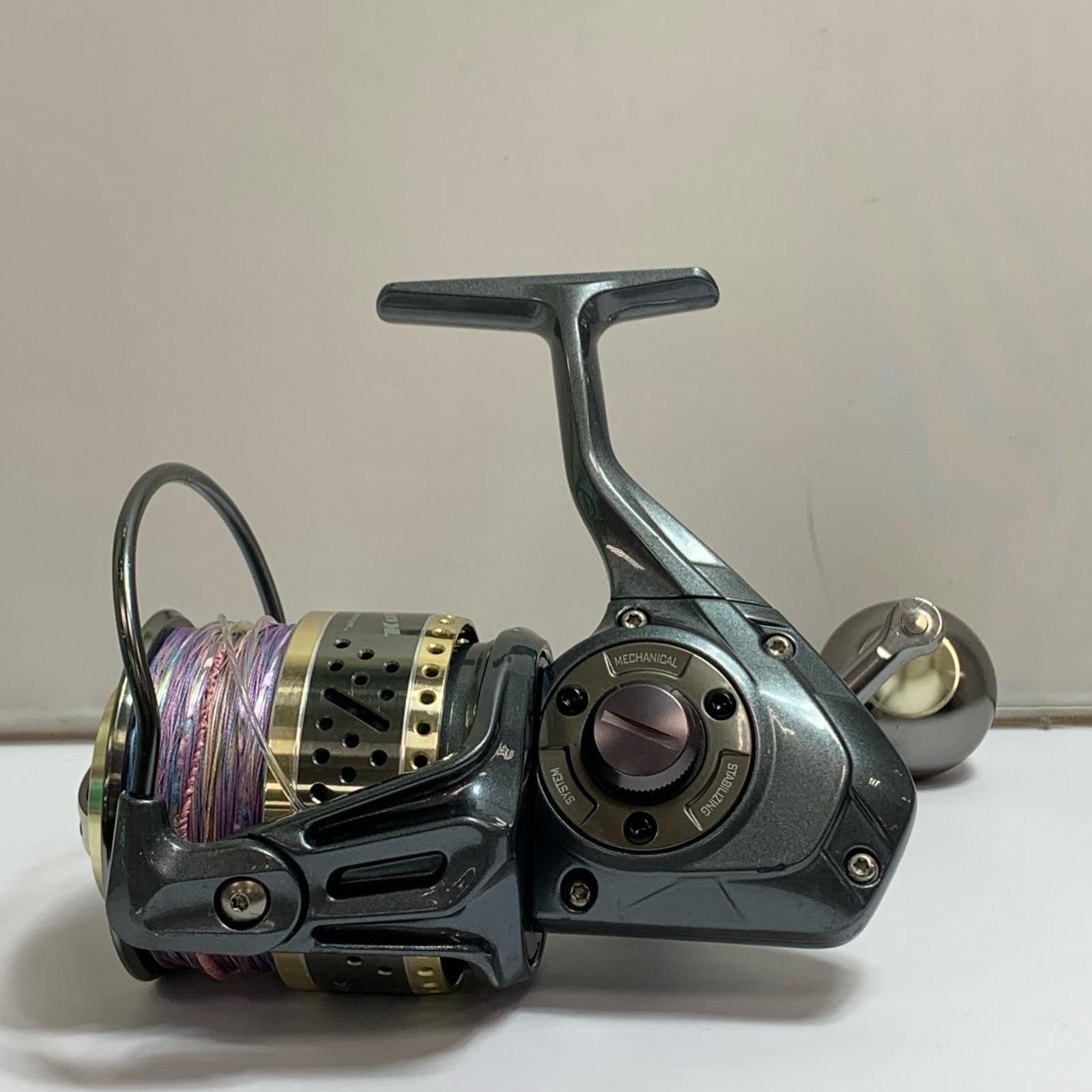 tailwalk テイルウォーク KUROSHIO スピニングリール キズあり 63HGX