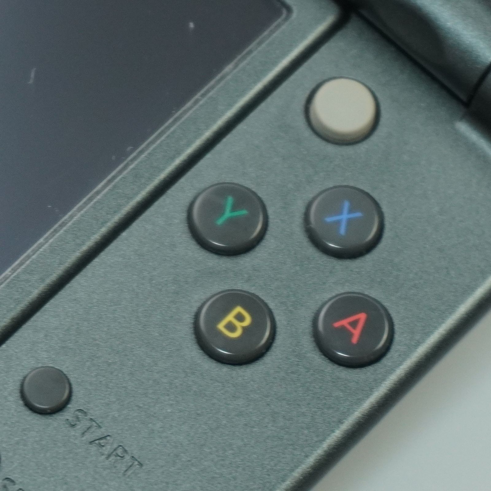 メタリック ブラック