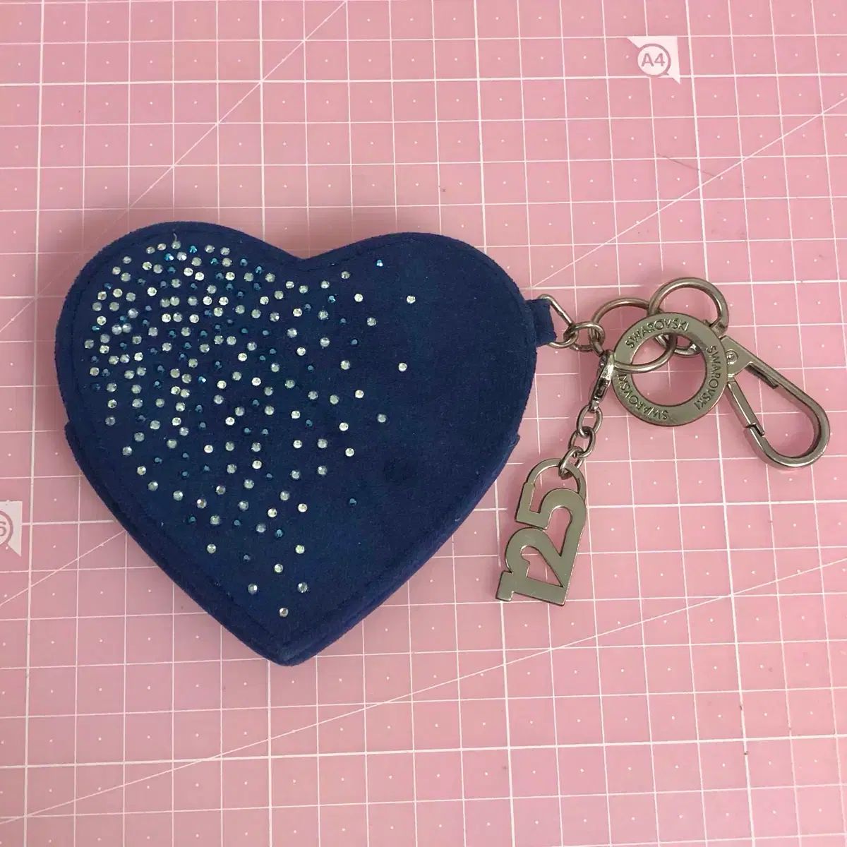 SWAROVSKI スワロフスキー ハート ミラー キーホルダー - メルカリ