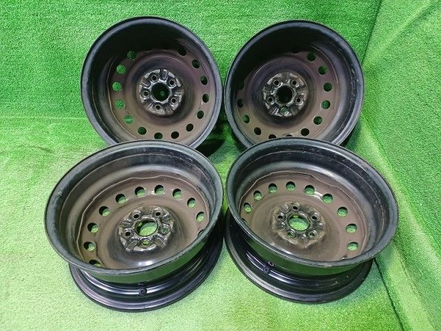 トヨタ TOYOTA 純正 ウィッシュ  ZNE14G ホイール スチール クロ 15インチ 6J 5穴 4本 100 42611-32331 トヨタ TOYOTA 純正 ウィッシュ ZNE14G ホイール スチール クロ 15