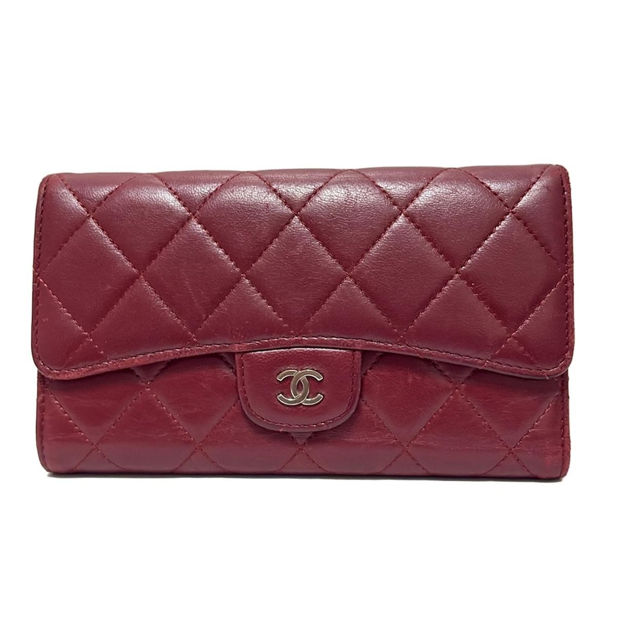 CHANEL(シャネル) 2つ折り財布 マトラッセ レッド シルバー金具