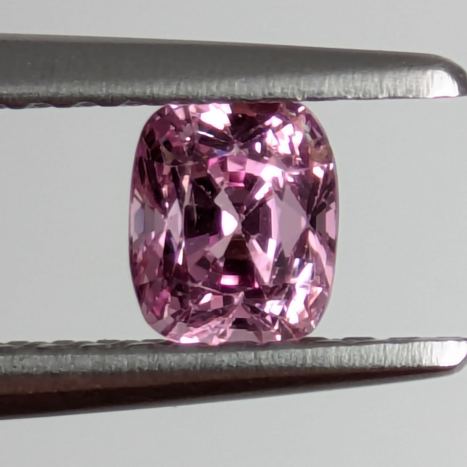 ピンクスピネルルース 【0.52ct】PRO208148 - メルカリ