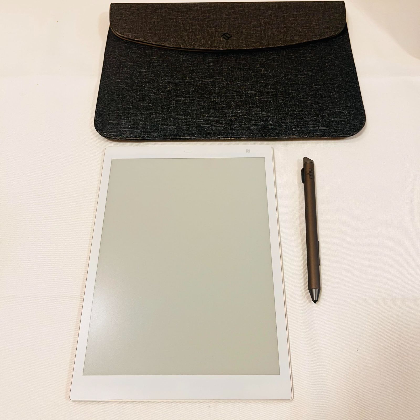 【未開封新品】富士通 10.3型フレキシブル電子ペーパー QUADERNO A5 Amazon.co.jp: FMV 富士通 10.3型フレキシブル電子ペーパー QUADERNO