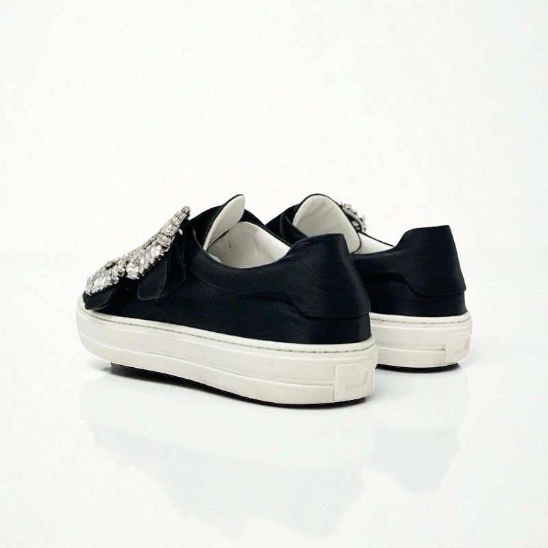 ロジェヴィヴィエ Roger Vivier スニーカー 靴 シューズ サテン