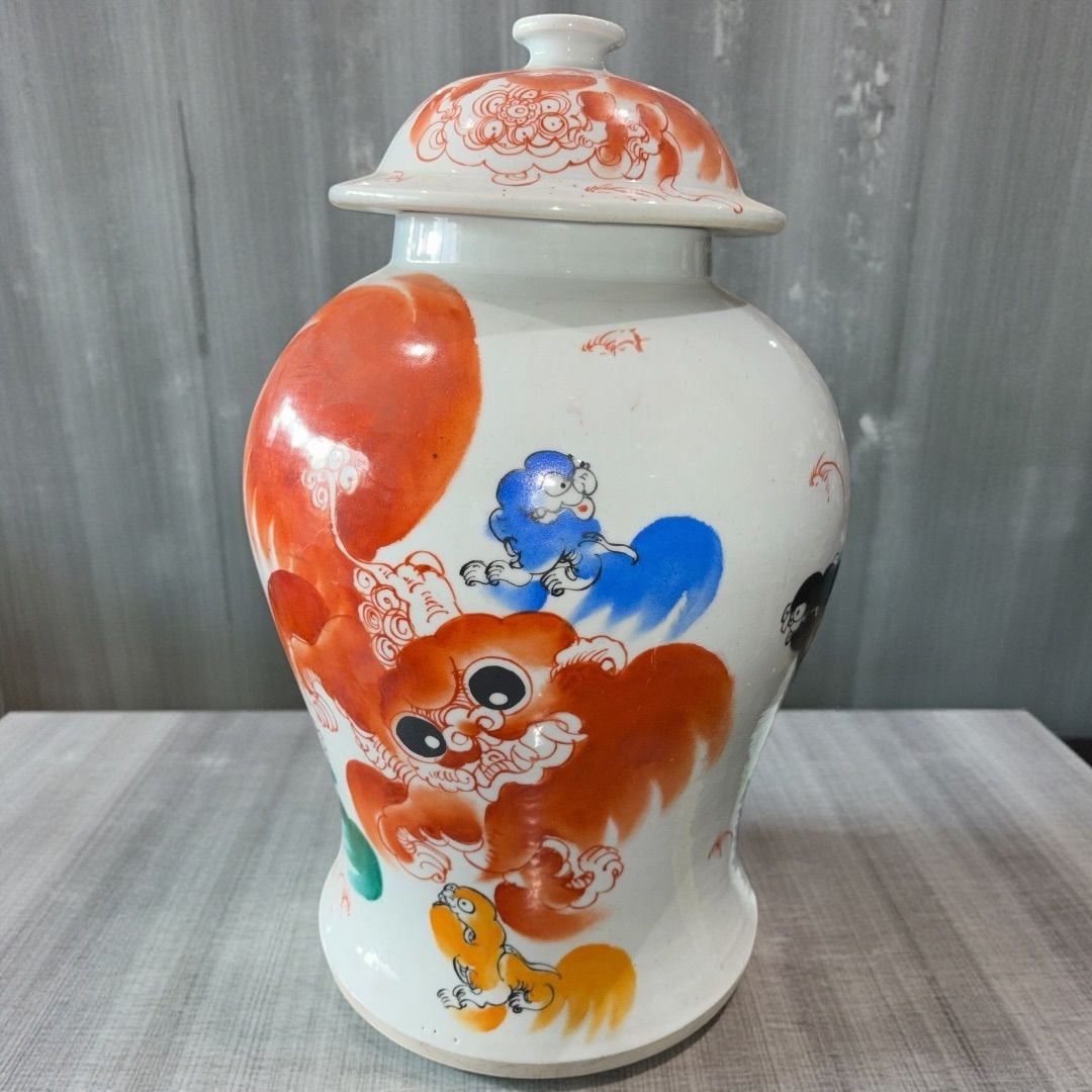 某有名資産家購入品 中国美術 獅子模様 民国 壺 中国雑貨 赤絵 蓋つき