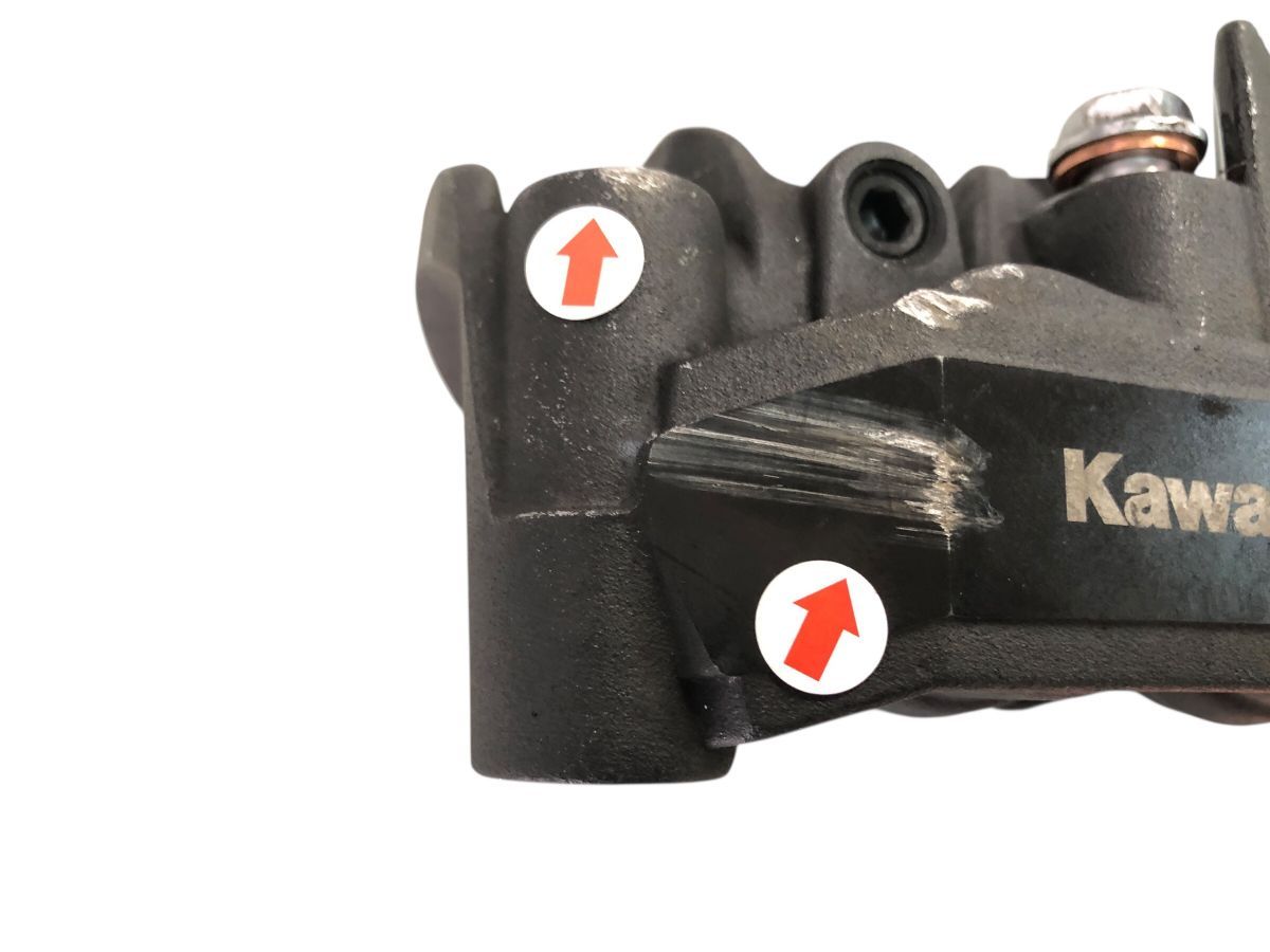 Kawasaki ZX-25R ABS ZX250E フロントキャリパー 右 トキコ ピッチ