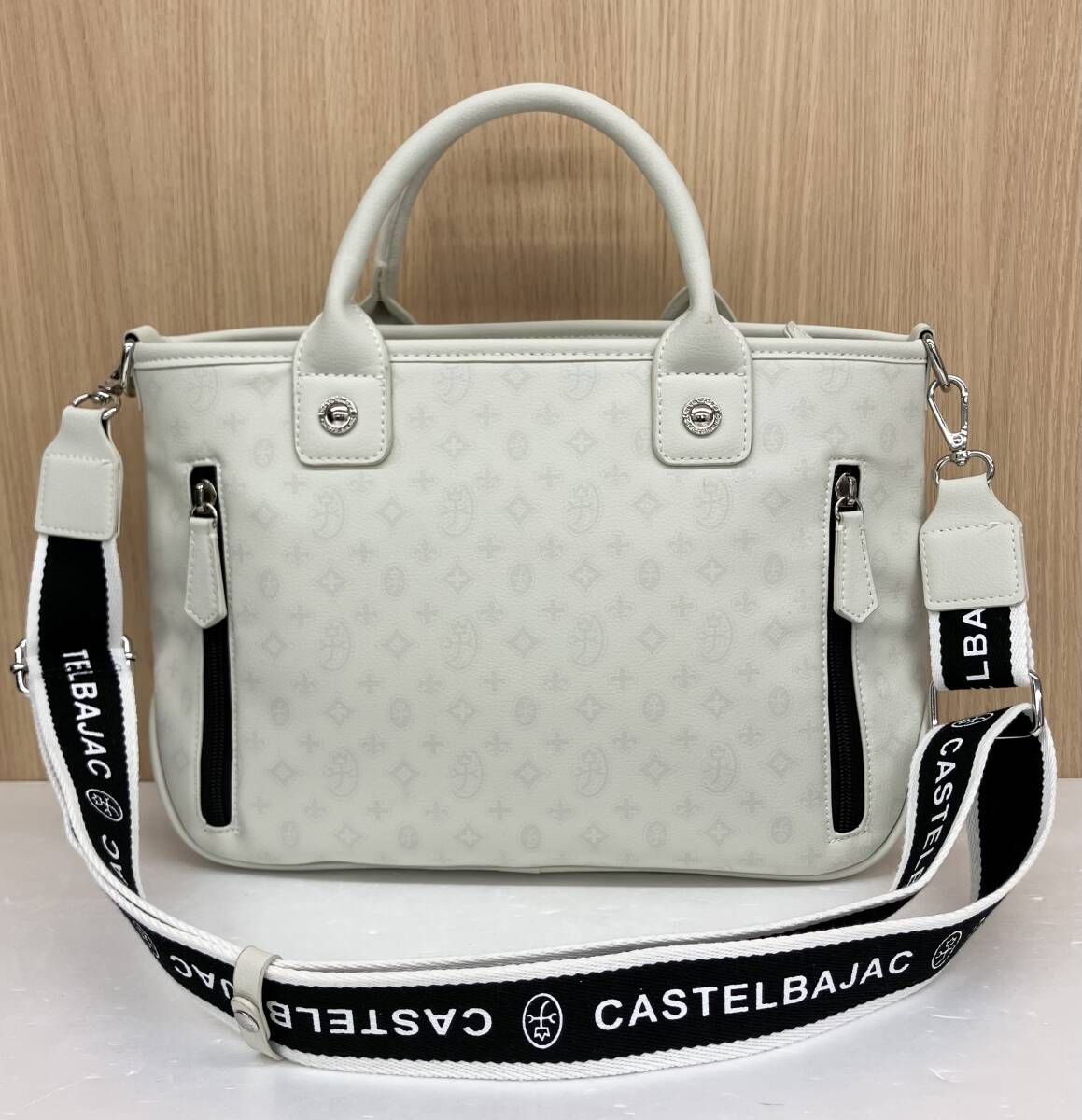 Castelbajac(カステルバジャック) トートバッグ新品同様 - 白×ネイビー 