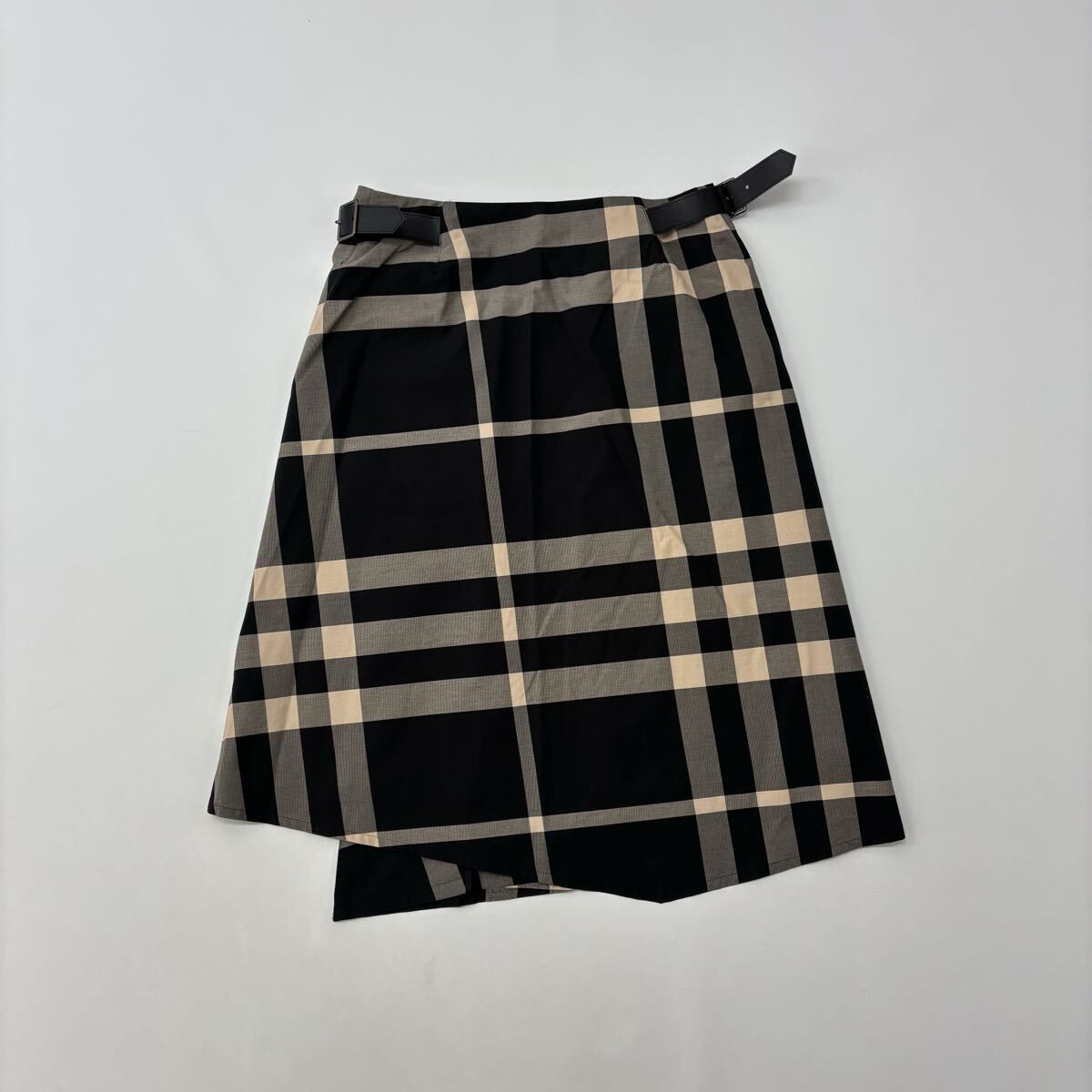 大きいサイズ 良品 BURBERRY LONDON バーバリー ロンドン 巻き ラップ