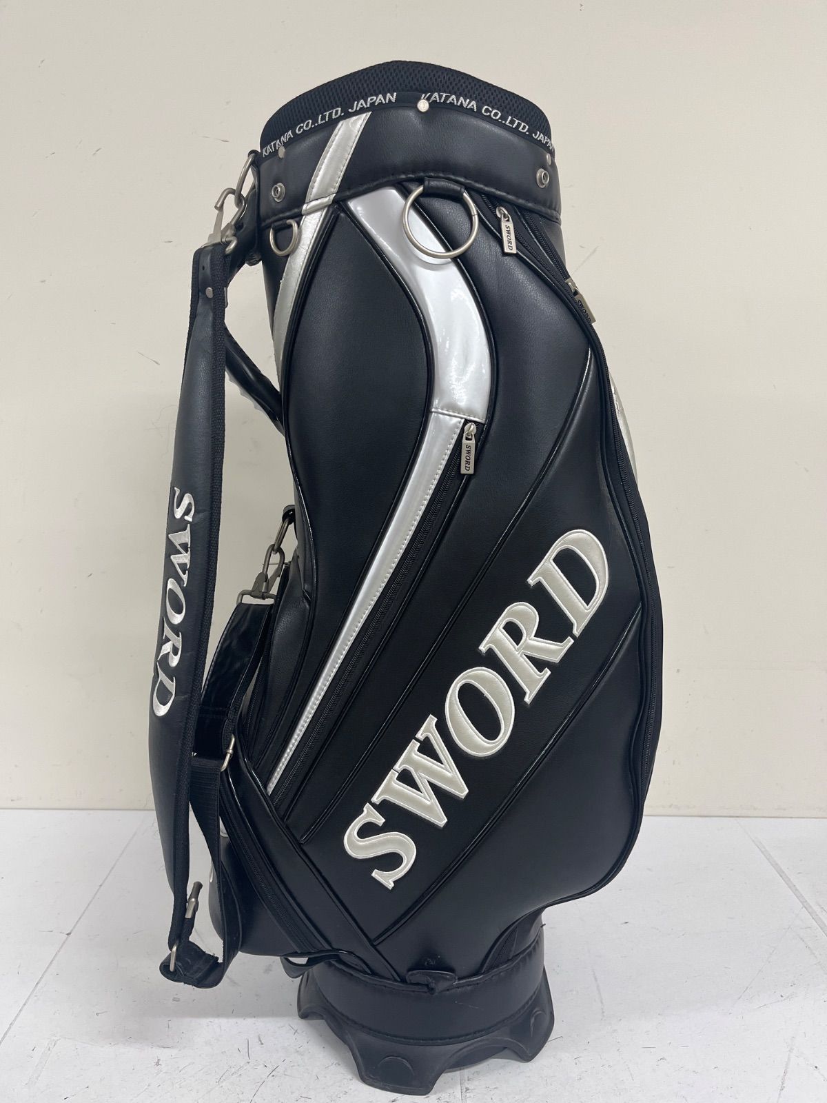 【送料込み】ソード　キャディバッグ　SWORD ゴルフバッグ 送料無料！！SWORDソード ゴルフバッグ キャディバッグ ブラック