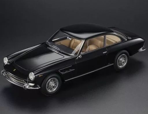 ミニカー 1 18 フェラーリ 330 GT 2 ブラック TOP 126 C