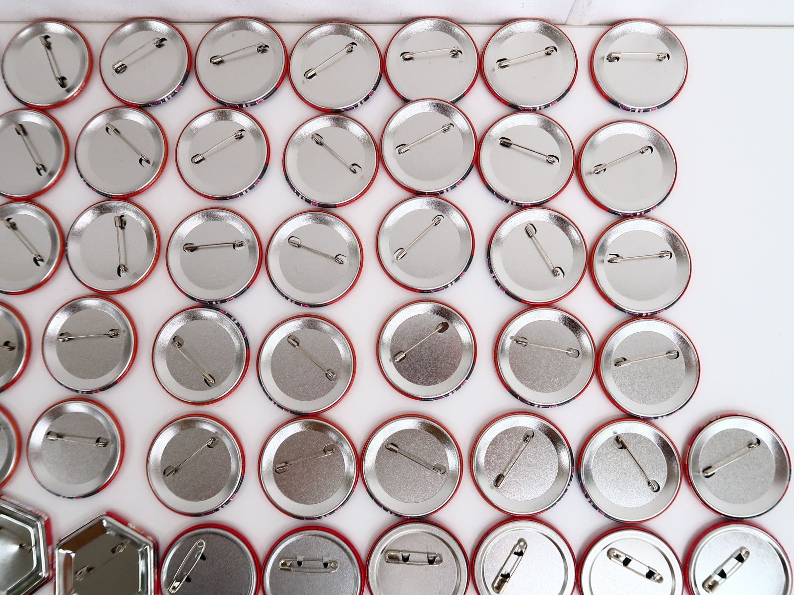 茜音カンナ 缶バッジ