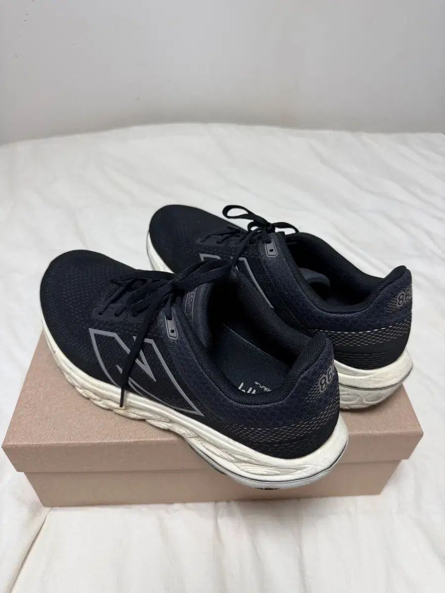 ニュー ンス フレッシュフォーム x 860 v 14 ランニングシューズ