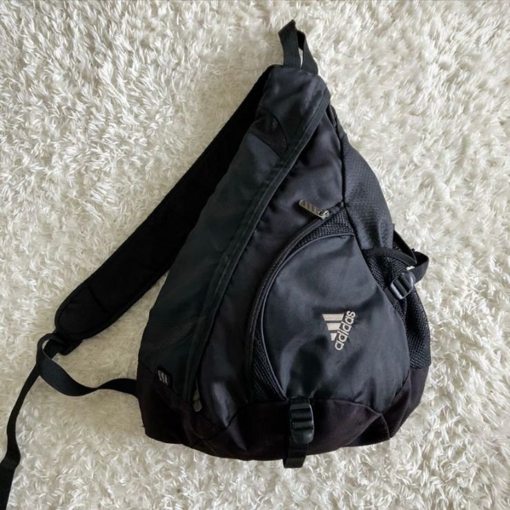 正規品，100%新品 00s adidas アディダス ワンショルダー ボディバッグ 