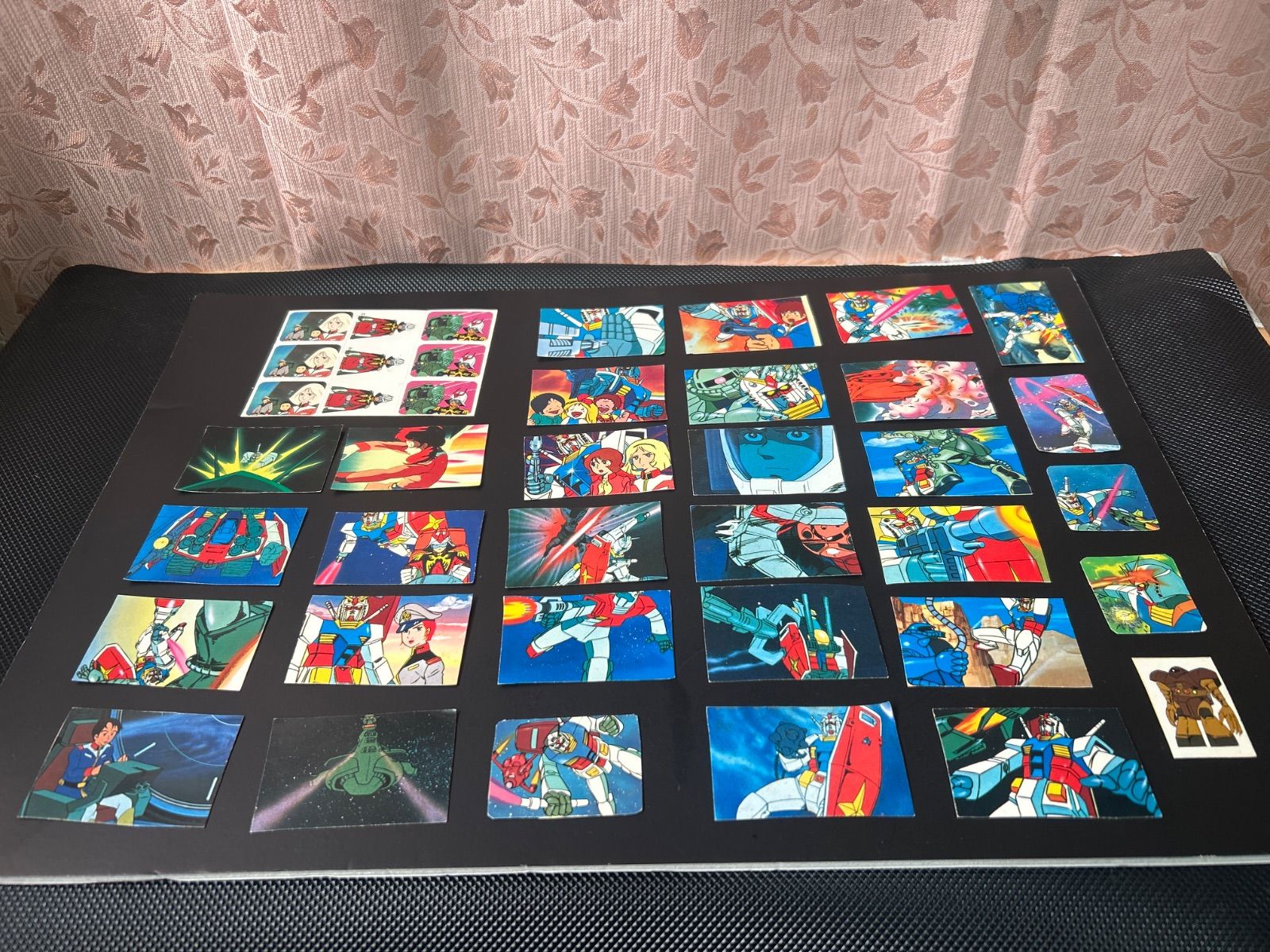 お値引￥2.780→￥2.600【レトロ人気商品】ガンダムシール 32枚セット