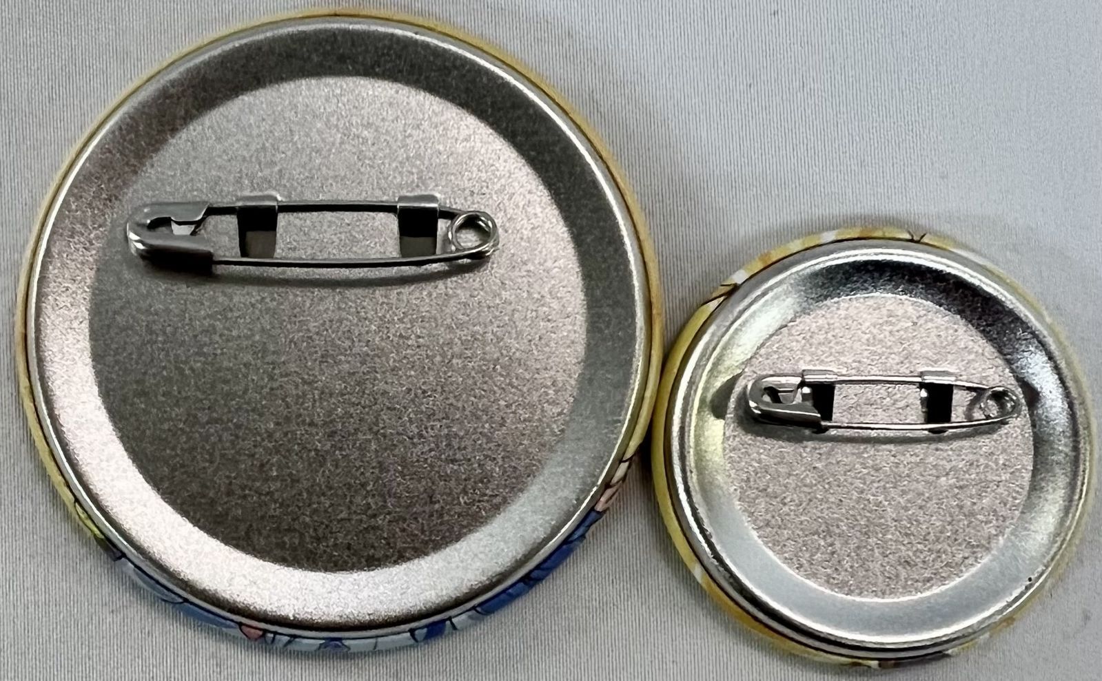 鏡音レン 缶バッジ アクリルスタンド 3種セット まとめ売り - メルカリ