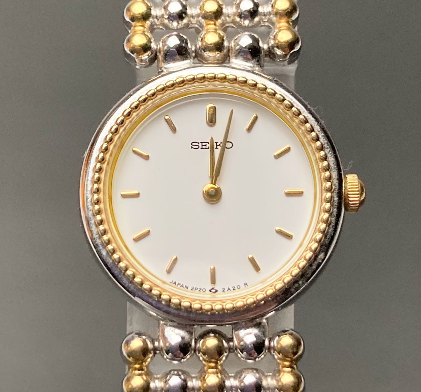 625 SEIKO セイコー　2P20-0E90 ラウンド　コンビ　腕時計 稼働品 SEIKO セイコー 2P20-0E90 クォーツ ラウンド コンビカラー